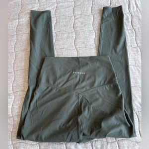 Paragon olive crossover legging